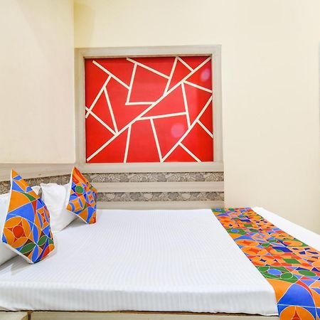 Fabexpress Blue Star Ujjain Exterior photo
